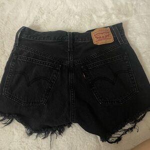 Black size 26 Levi’s 501 shorts